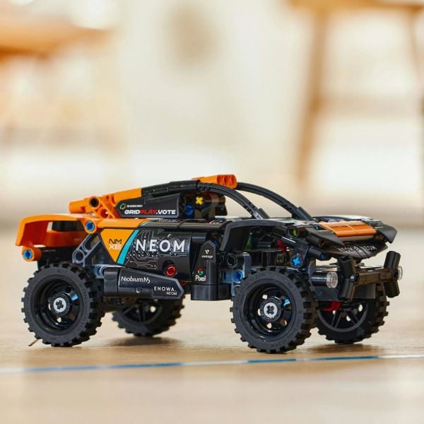 Lego Technic Neom Mclaren E Yarış Arabası 42166