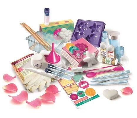 Clementoni Bilim ve Oyun Parfüm Laboratuvarı 64434