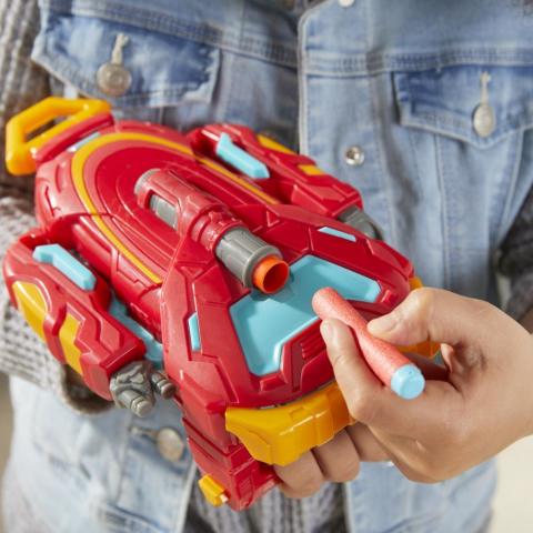 Hasbro Avengers Mech Srike Strikeshot Gauntlet F0266