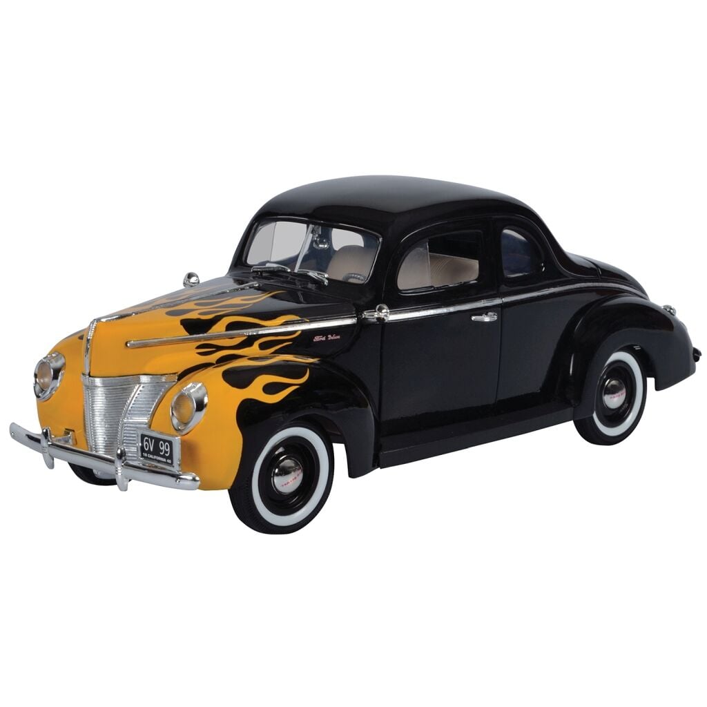 Vardem 1:18 1940 Ford Deluxe 73108