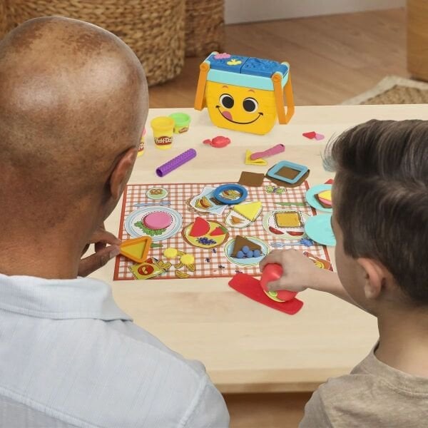 Hasbro Play Doh Piknik Şekilleri Başlangiç F6916