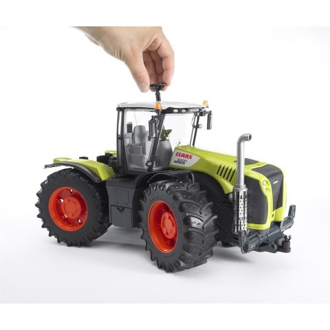 Bruder Class Xerion 5000 Traktör BR03015