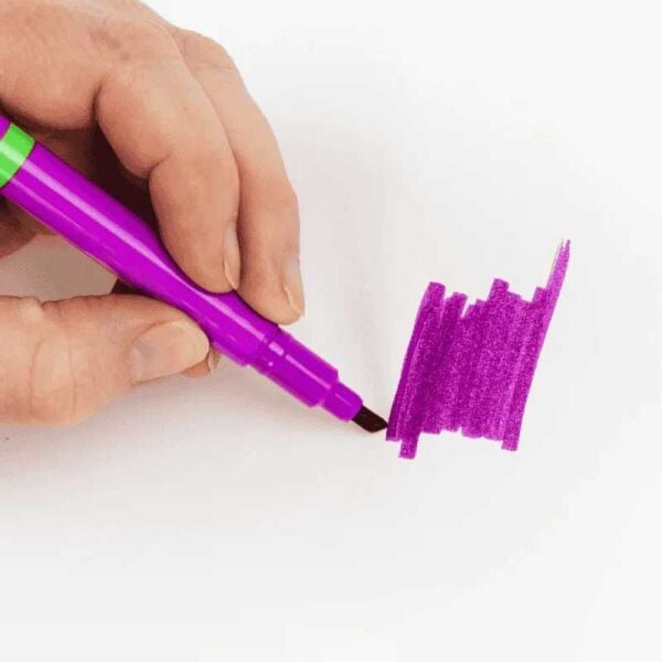 Isabel Renk Değiştiren Sihirli Kalemler