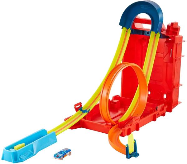 Mattel Hot Wheels Benzin Bidonu Akrobasi Set HDX78