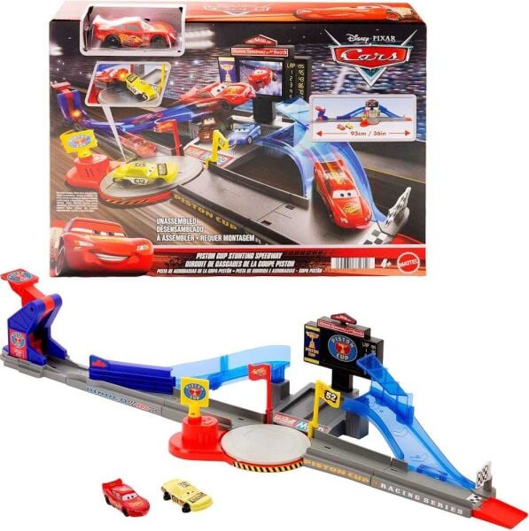 Mattel Cars Piston Kupası Akrobasi Oyun Seti